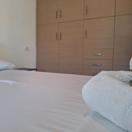 Lucas Apartments Himarë Dış mekan fotoğraf