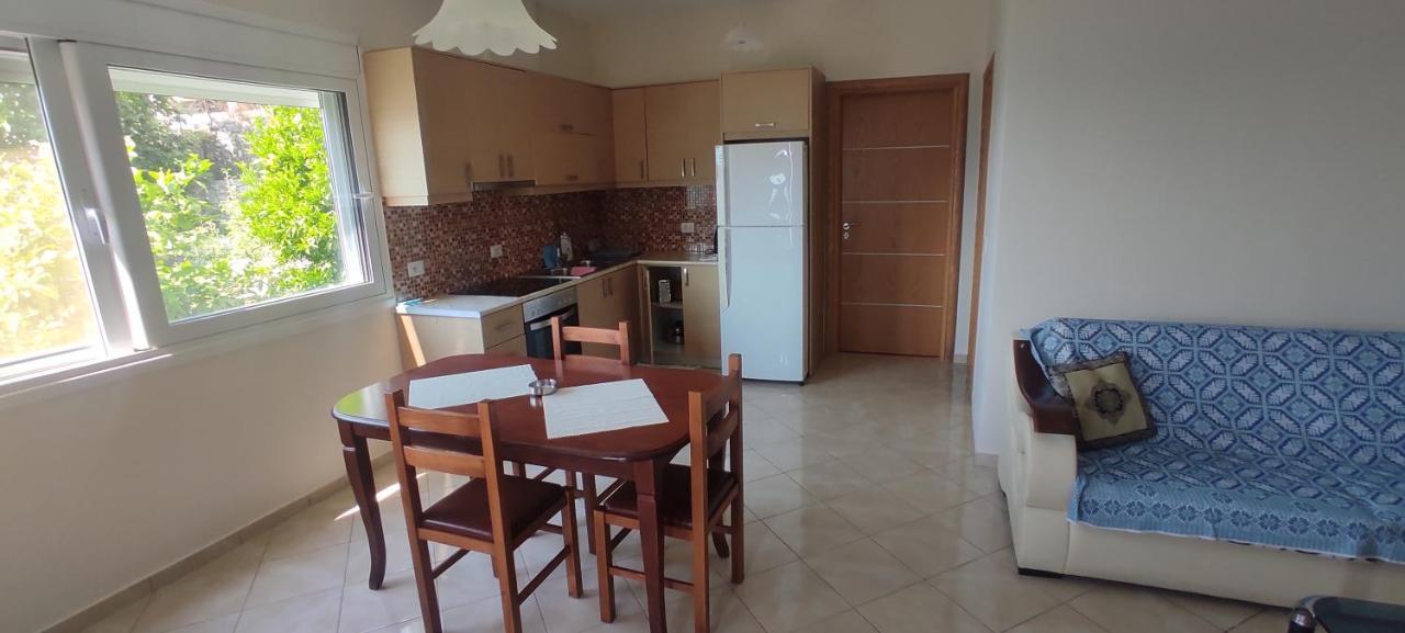 Lucas Apartments Himarë Oda fotoğraf
