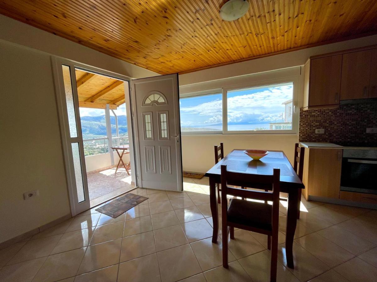 Lucas Apartments Himarë Dış mekan fotoğraf