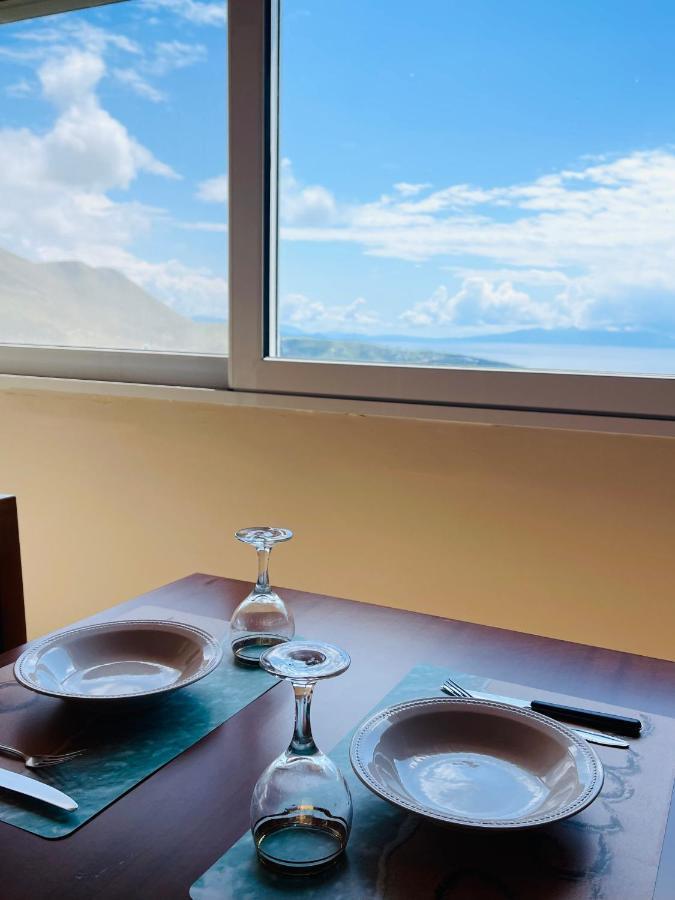 Lucas Apartments Himarë Dış mekan fotoğraf