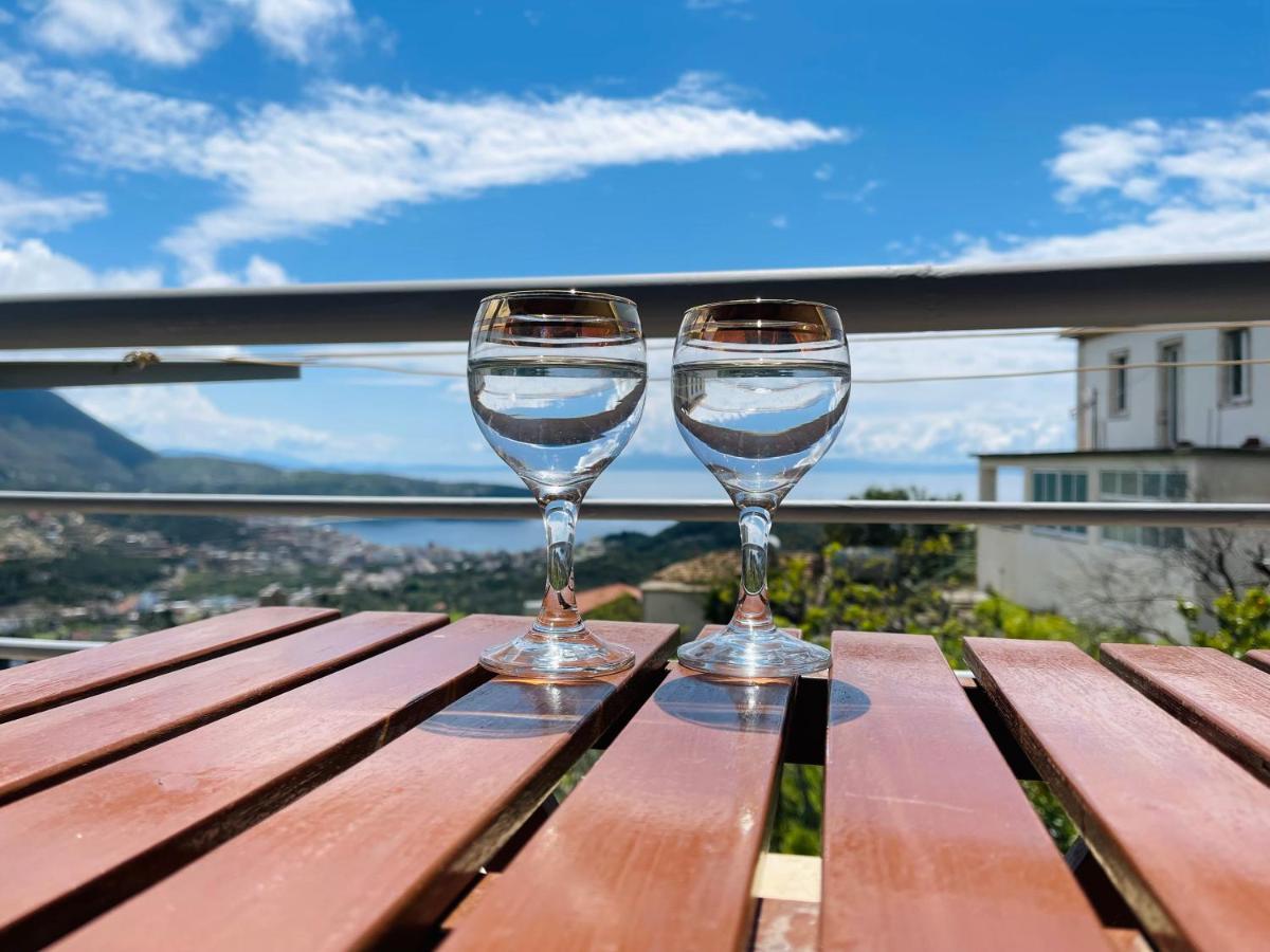 Lucas Apartments Himarë Dış mekan fotoğraf