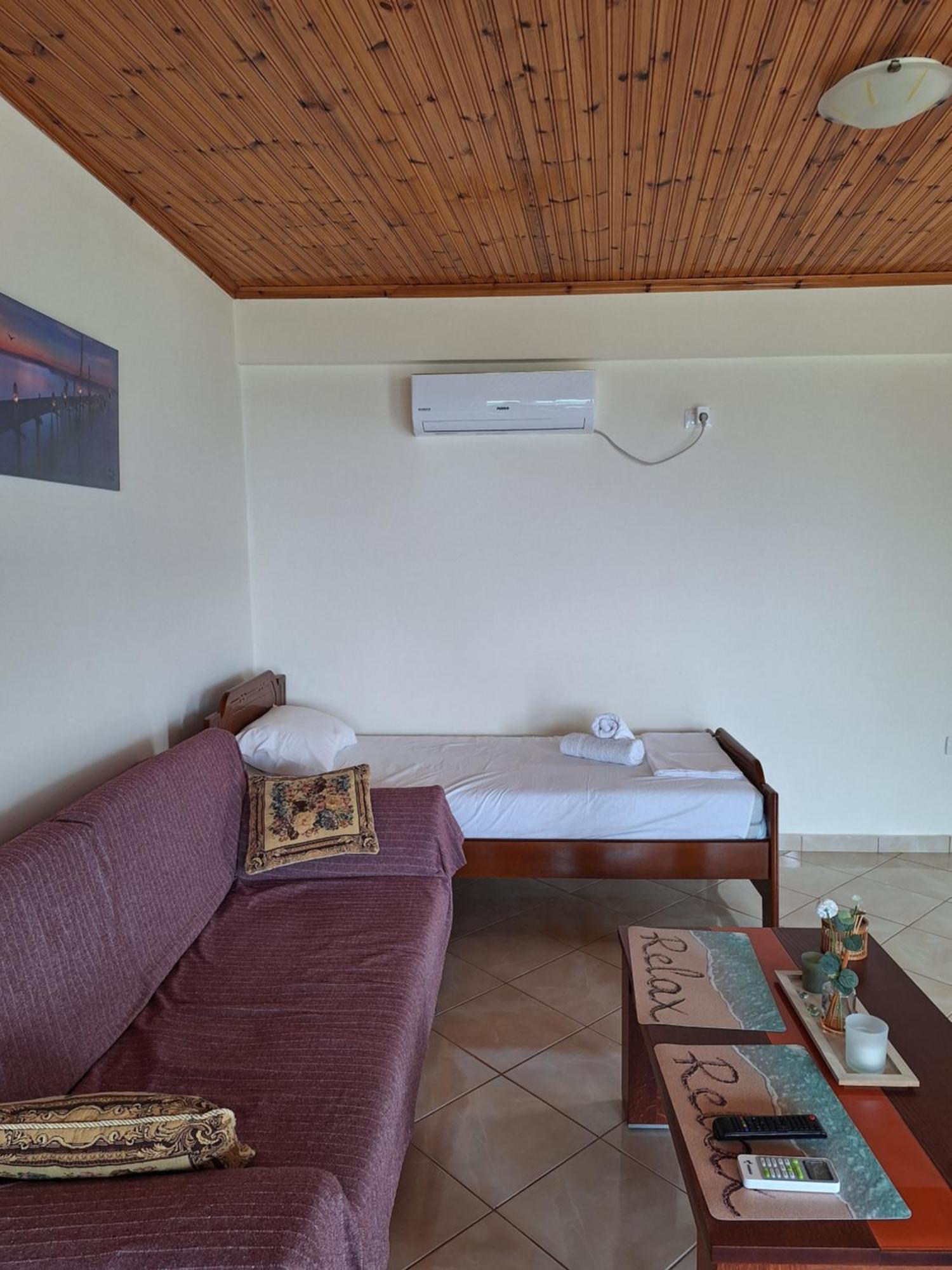 Lucas Apartments Himarë Oda fotoğraf