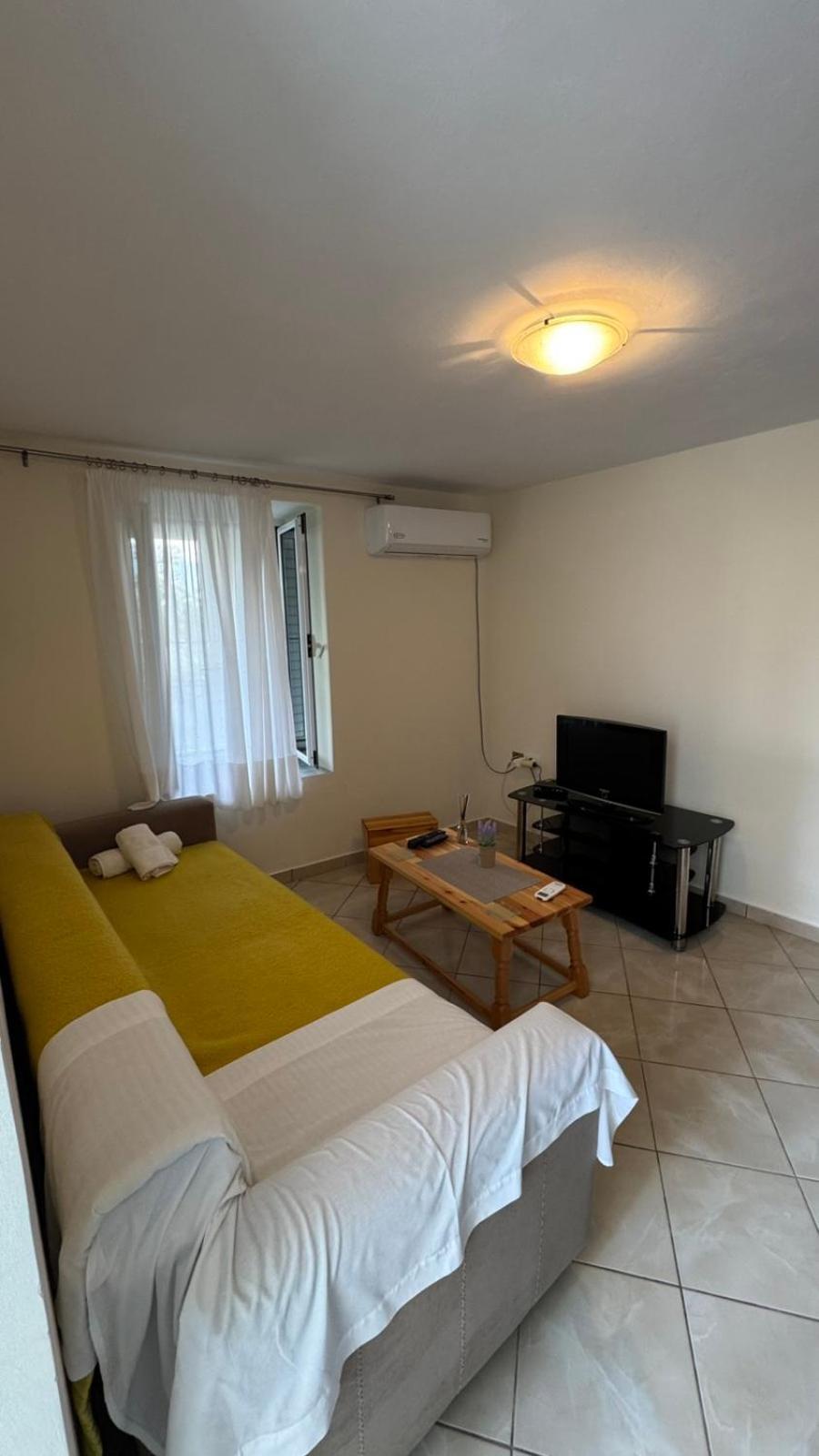 Lucas Apartments Himarë Oda fotoğraf